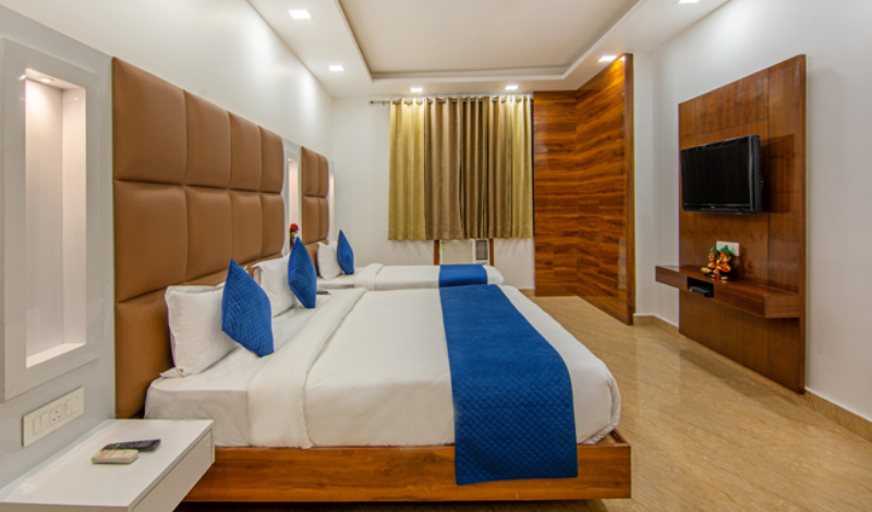 best hotels near karol bagh